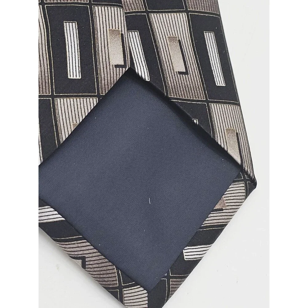 Hermoso New York Silk Necktie Art Deco Silver Black Rectangles Geometric Foulard
